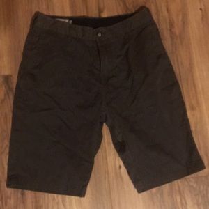 Size 28 Volcom shorts